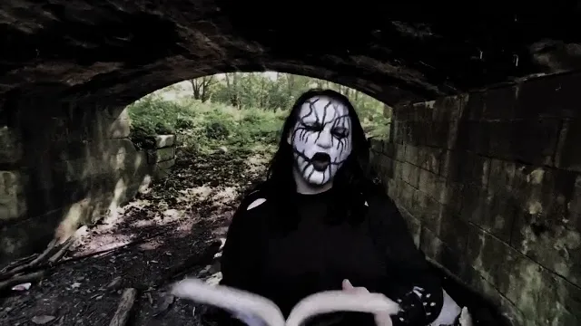 Mr. Graveyard:- - Echo Chamber