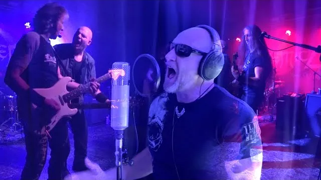 Crying Steel - NO ONE'S CRYING