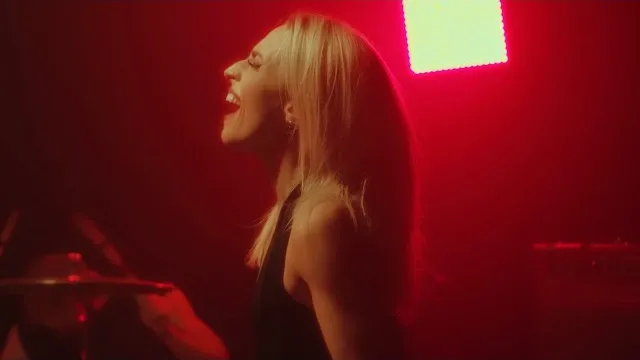 Marisa And The Moths - Gaslight