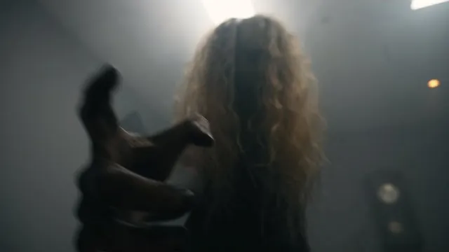 No Kings Allowed - Violence