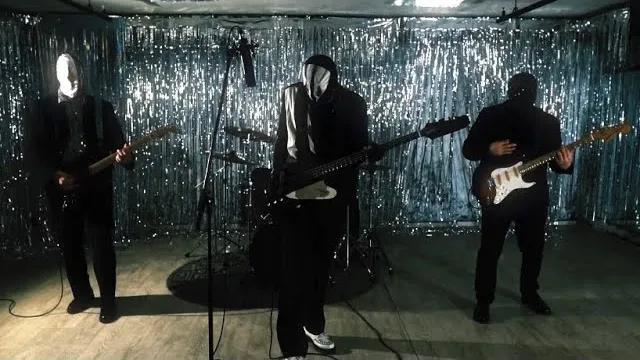 PlasticSkin - leave me alive