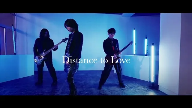 LUCIART - Distance to love