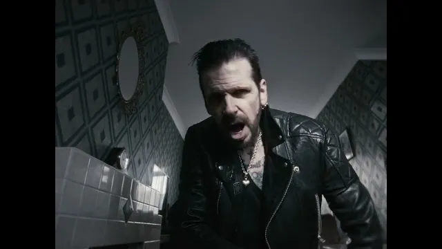 Ricky Warwick - The Crickets Stayed in Clovis