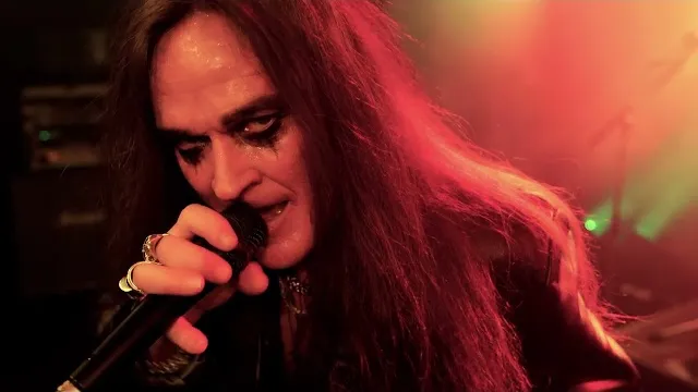 Mad invasion - Crack In The Sky - feat. Mikkey Dee