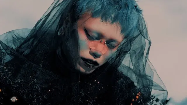 MAMA. - WITCH??